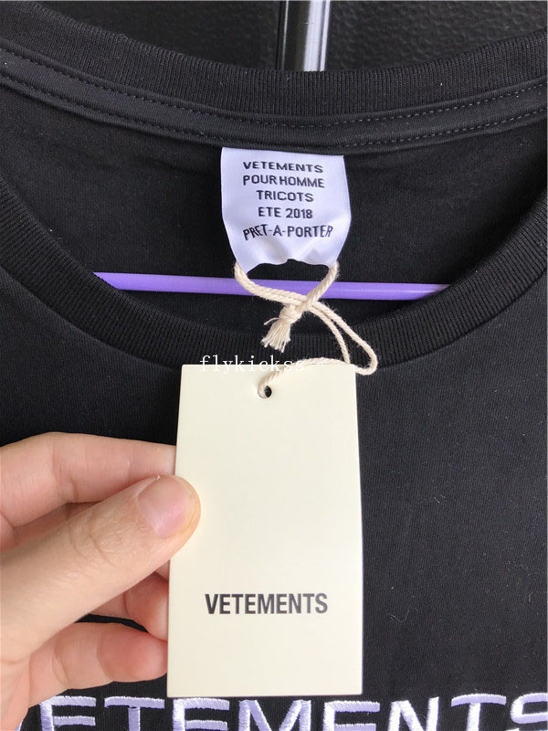 Vetements Black T-Shirt